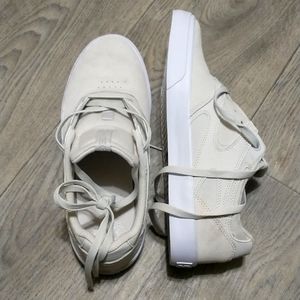 Men's Size 10 DC Skater Shoes Sneakers